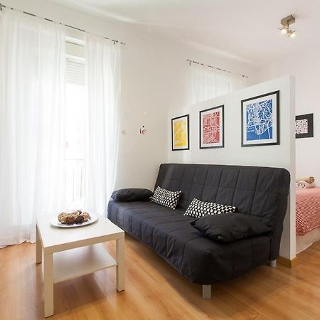 Peral Home Cozy Apartment Seville Exterior photo